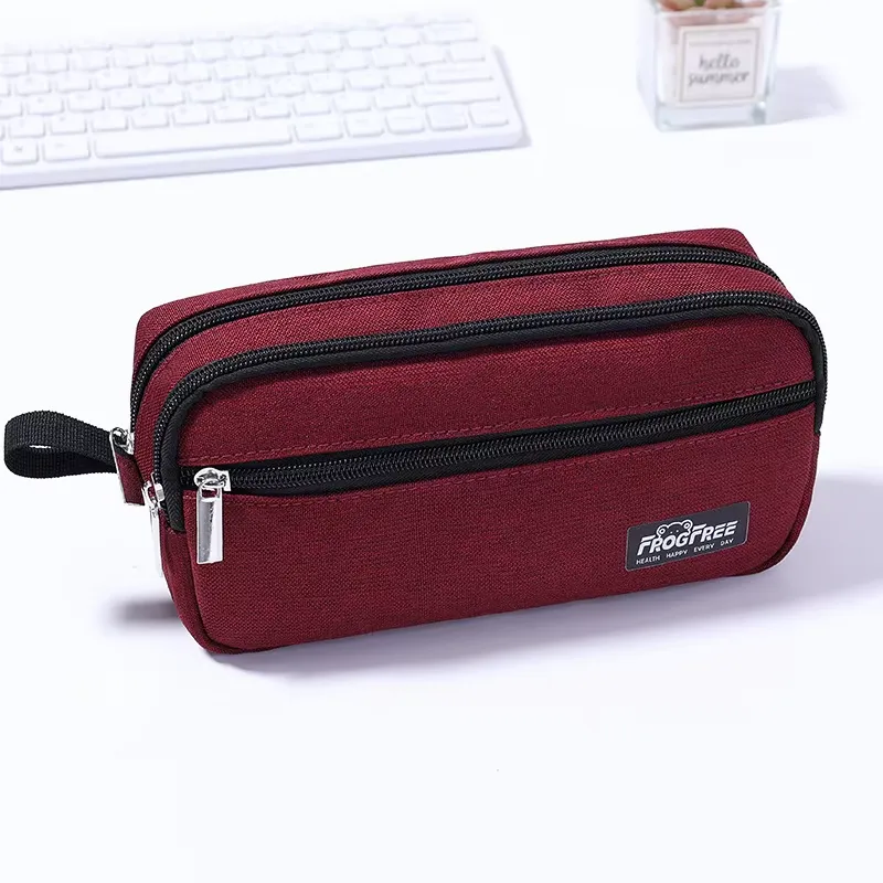 Double zipper detail - Wide opening design for easy access in OEM orders