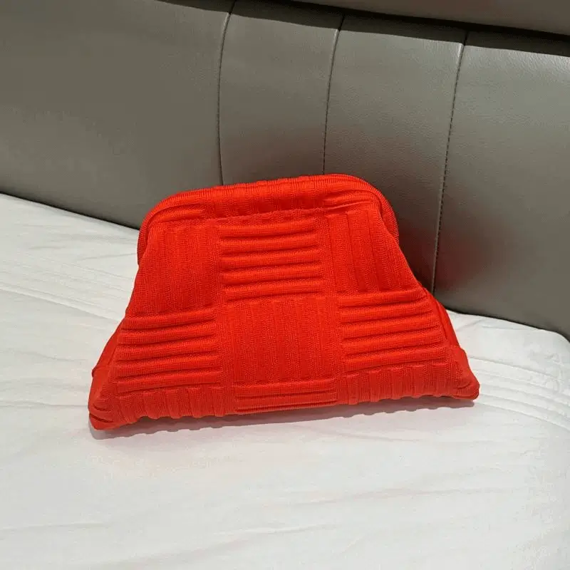 Orange knitted woven handbag - Artisanal craftsmanship for fashion bag factory production