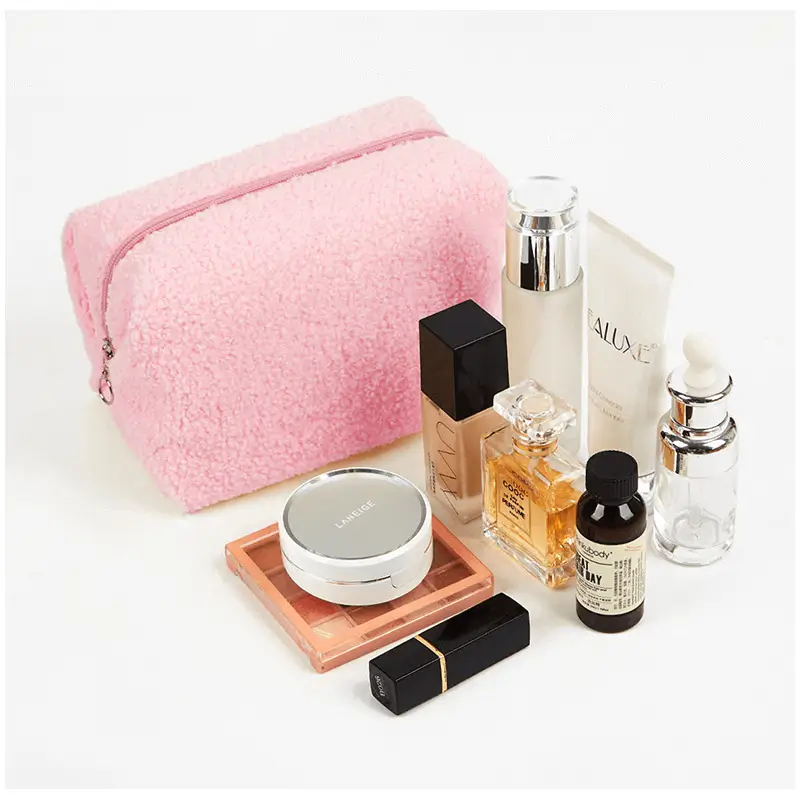 Plush cosmetic bag manufacturer - Soft pink teddy fabric makeup bag with cozy design for custom OEM production