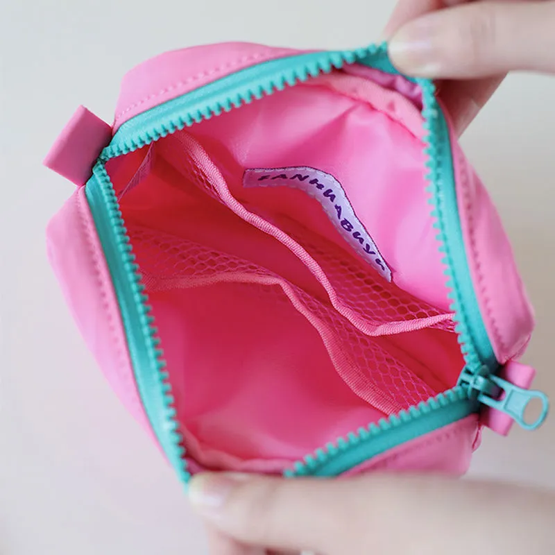 Interior organization view - mesh pocket system for OEM orders