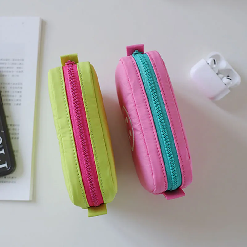 Side view smiley bags - professional beauty accessory display for OEM manufacturing