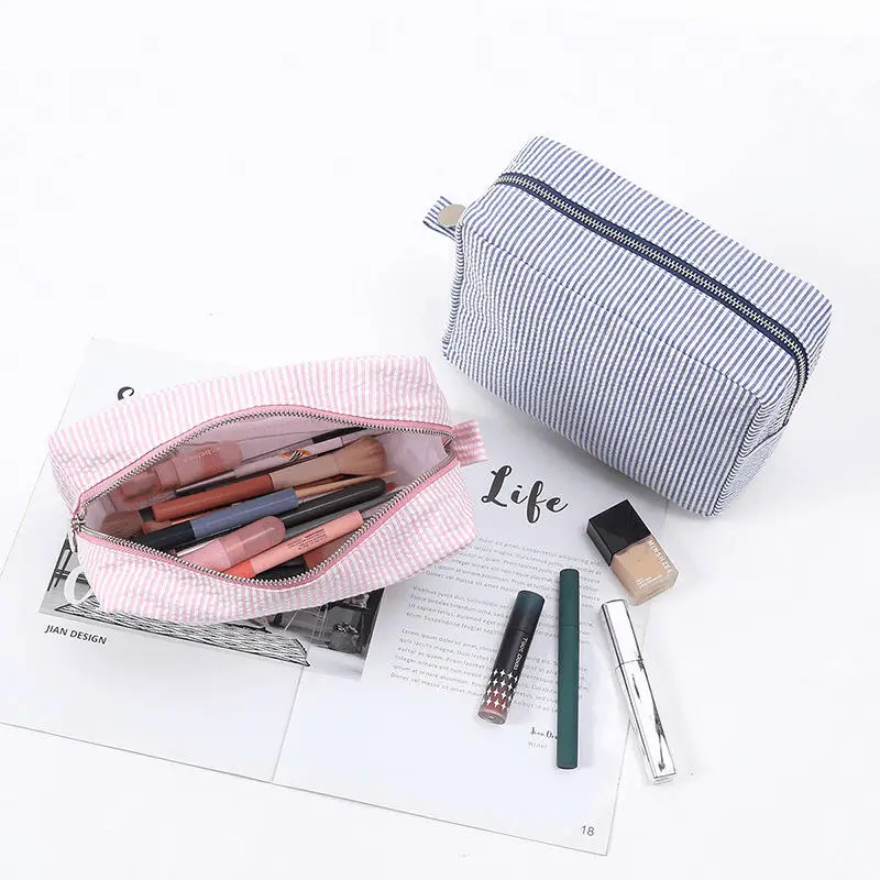 Seep yarn striped bag collection - Multiple color options for OEM orders showing production versatility