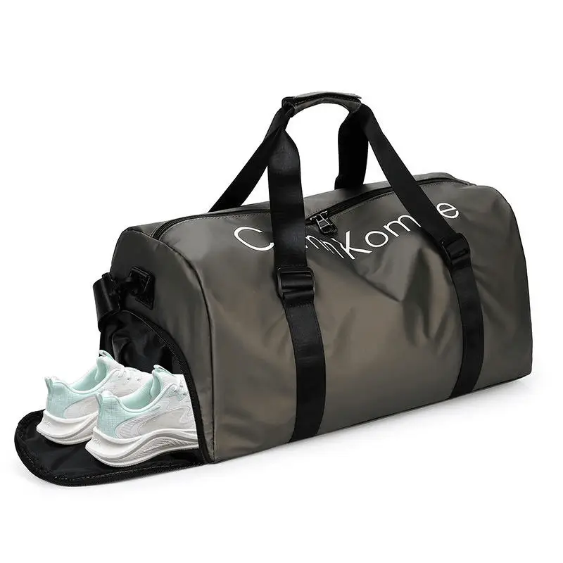 Dedicated shoe compartment - Wet/dry separation system for professional athletic bag manufacturing